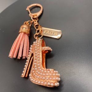 Rose gold plated keychain white needed high heel shoe and faith on rose gold tag